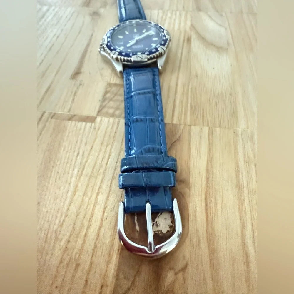 Fossil Blue stainless steel sport diver style blue leather watch NEW BATTERY